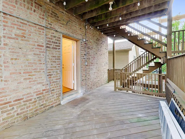 1301 N Oakley Blvd #2B — Photo 11