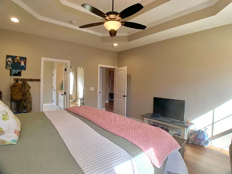 214 Penelope Ln — Photo 19
