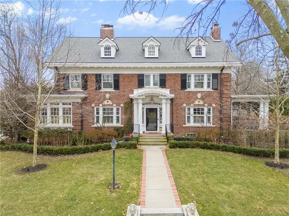 843 W 57th Ter, Kansas City, MO 64113