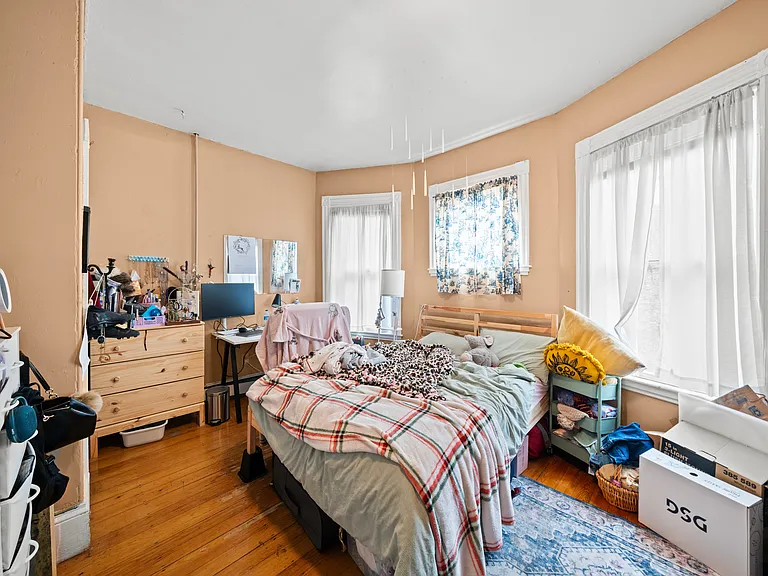 50 Fisher Ave #11 — Photo 9