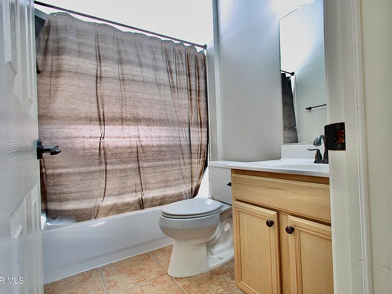 12229 Kingsgate Ct — Photo 33
