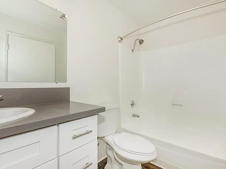 Woodglen Apartment Homes — Photo 63