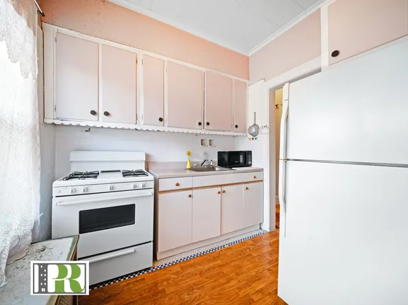 3921 Avenue R image 22 of 29