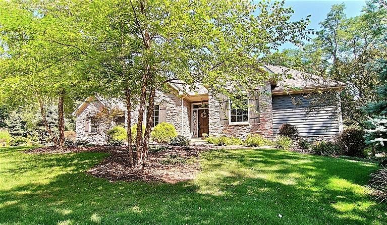 1st image of 808 Barberry Ln