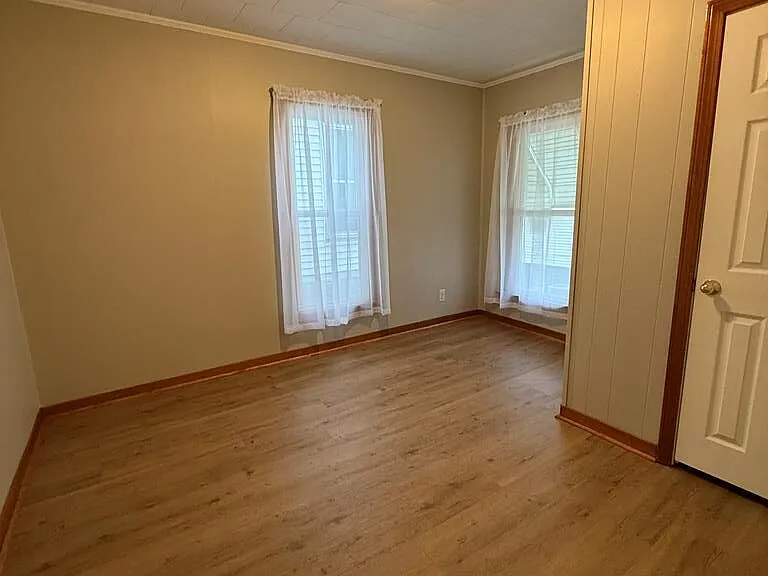 1109 Garfield St — Photo 12