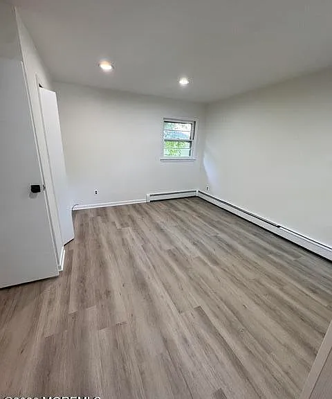 813 Roseld Ave — Photo 8