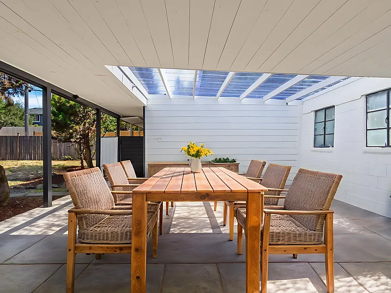 2125 N Highland St — Photo 18