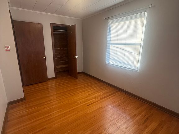 5th image of 2230 Hillsdale Dr