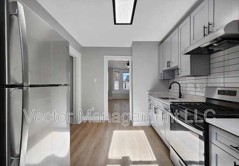 1476 Chapel St #301 — Photo 11