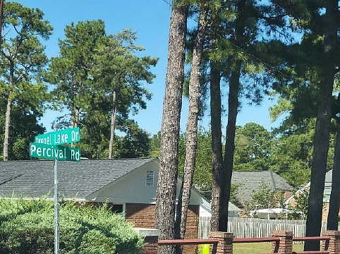 4th image of 1627 Drexel Lake Dr