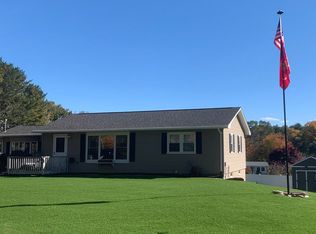 14 Stevenson Rd, Kittery, ME 03904