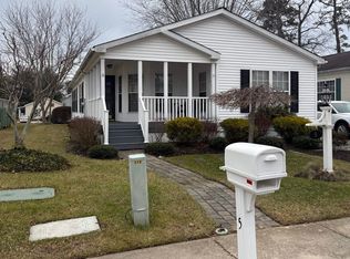 5 Rosewood Ln, Mays Landing, NJ 08330