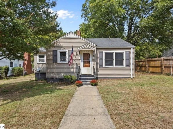 107 Durham St, Greenville, SC 29611