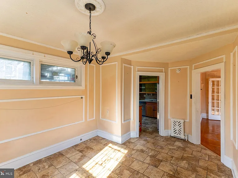 2216 Georges Ln — Photo 16