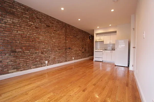 Rented by Town Residential | media 25