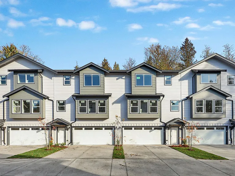 2900-2912 2924 Shore Pine Pl — Photo 38