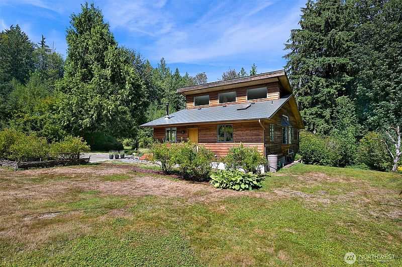 5th image of 551 Summerland Road
