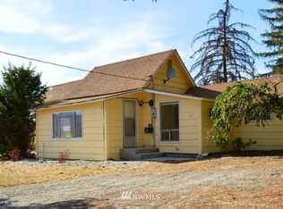 121 29th St NW, East Wenatchee, WA 98802