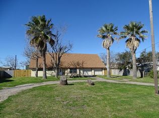 509 N Ann St, Rockport, TX 78382