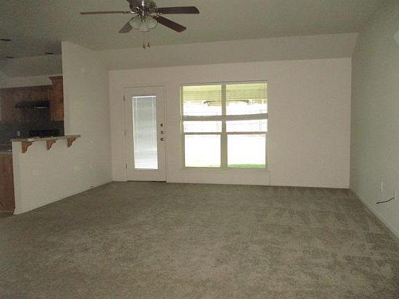 4th image of 3438 Plateau St