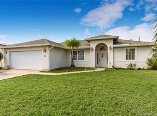 643 SW Sandbar Ter, Port Saint Lucie, FL 34953