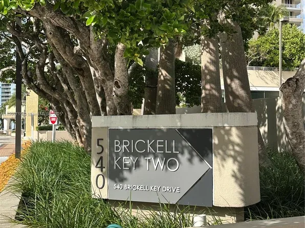 540 Brickell Key Dr APT 1706, Miami, FL 33131