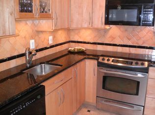 7720 Tremayne Pl APT 105, Mc Lean, VA 22102