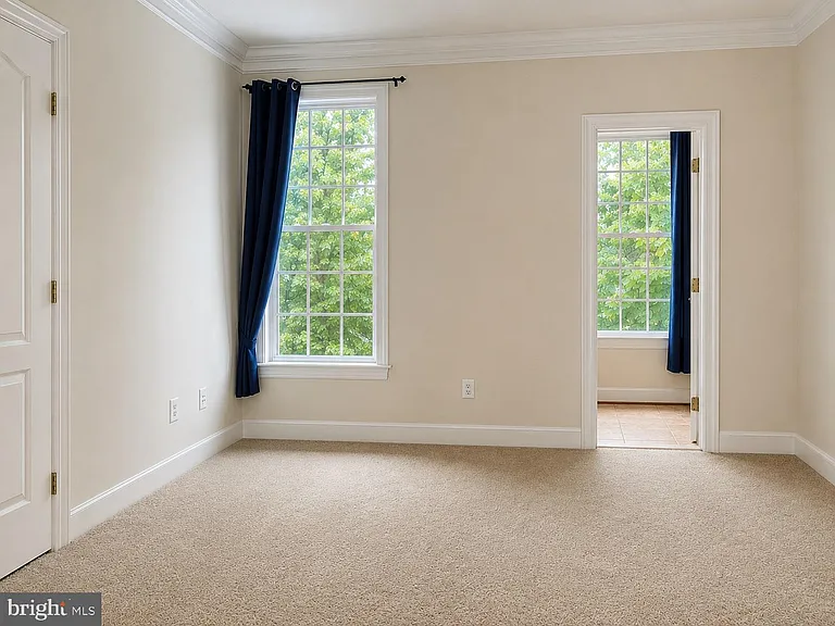 2200 N Emerson St — Photo 17
