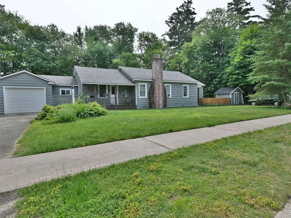406 Park Ave, Saranac Lake, NY 12983