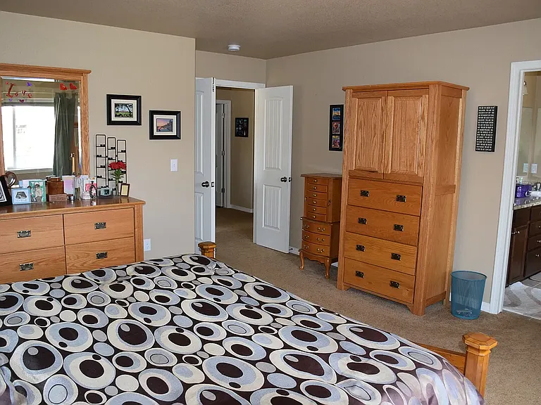 Spacious master bedroom