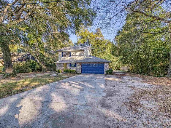 4th image of 6304 White Oak Dr