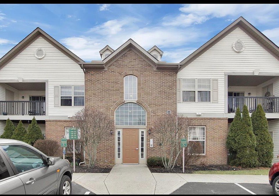 1st image of 730 Hidden Springs Dr #730