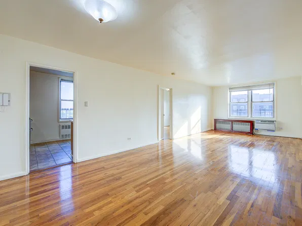 63-11 Queens Boulevard image 1 of 19