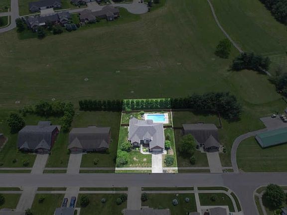 3rd image of 528 General Cruft Dr
