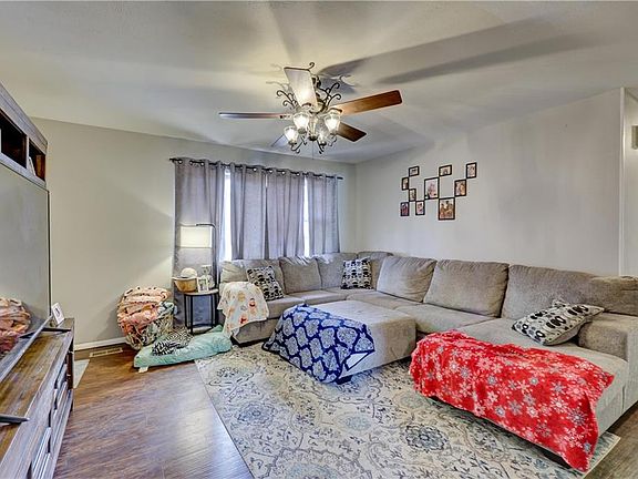 4th image of 506 Lone Elm Dr