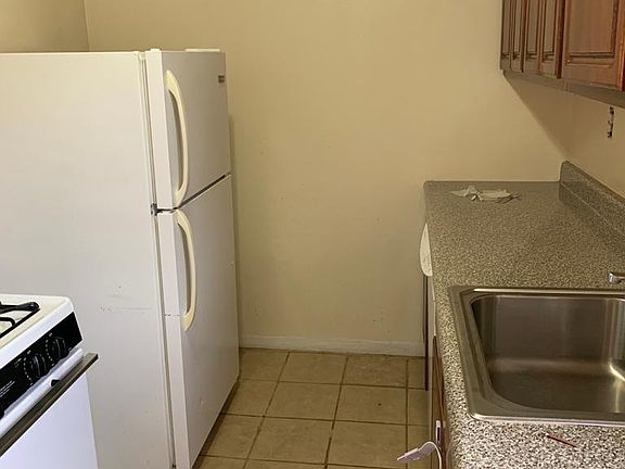 3rd image of 139-80 85th Dr #6D