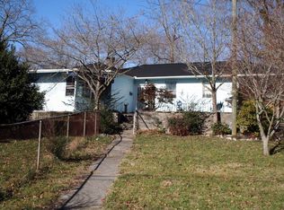 141 Pembroke Rd, Oak Ridge, TN 37830