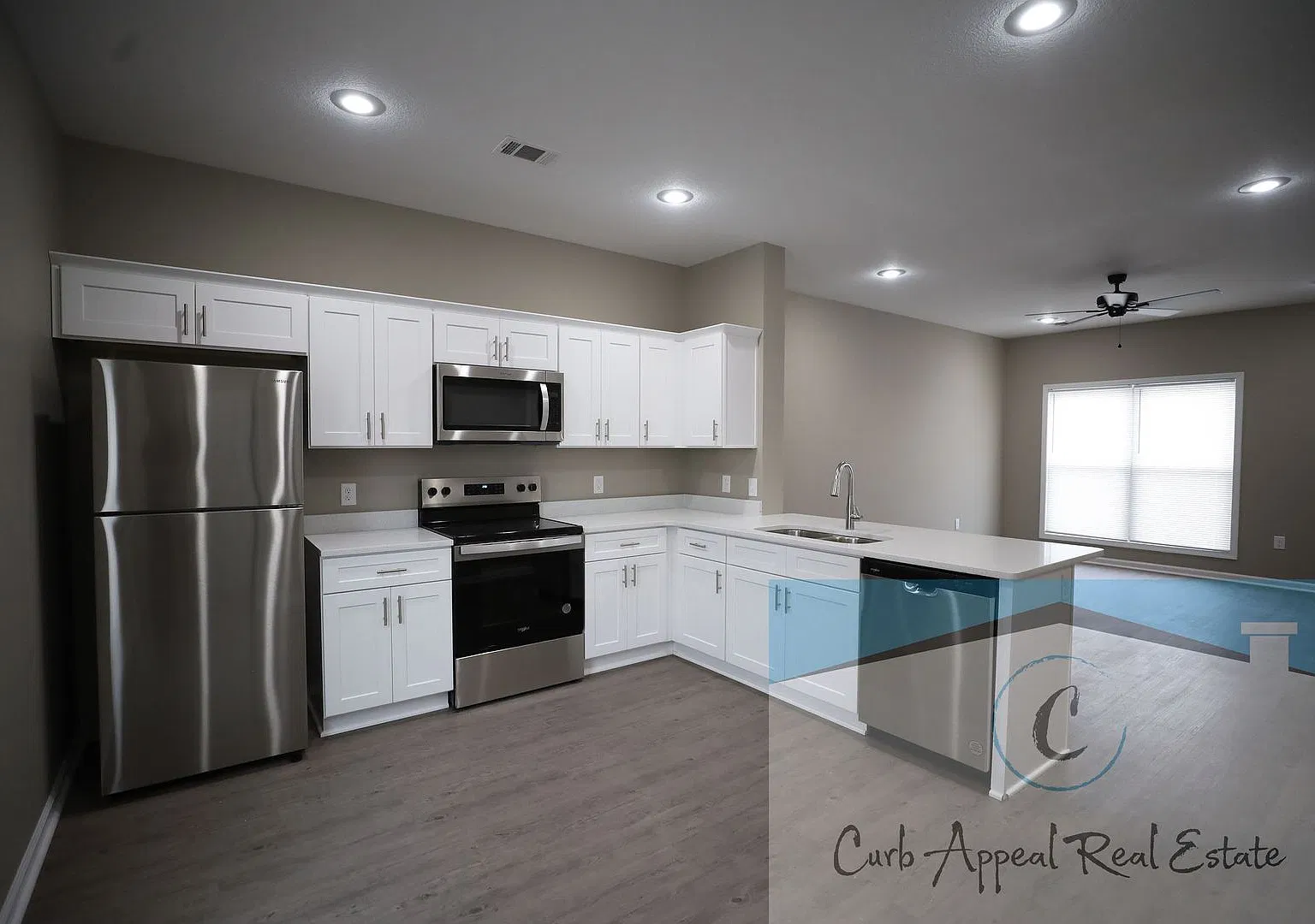 2801 Forest Home — Photo 2
