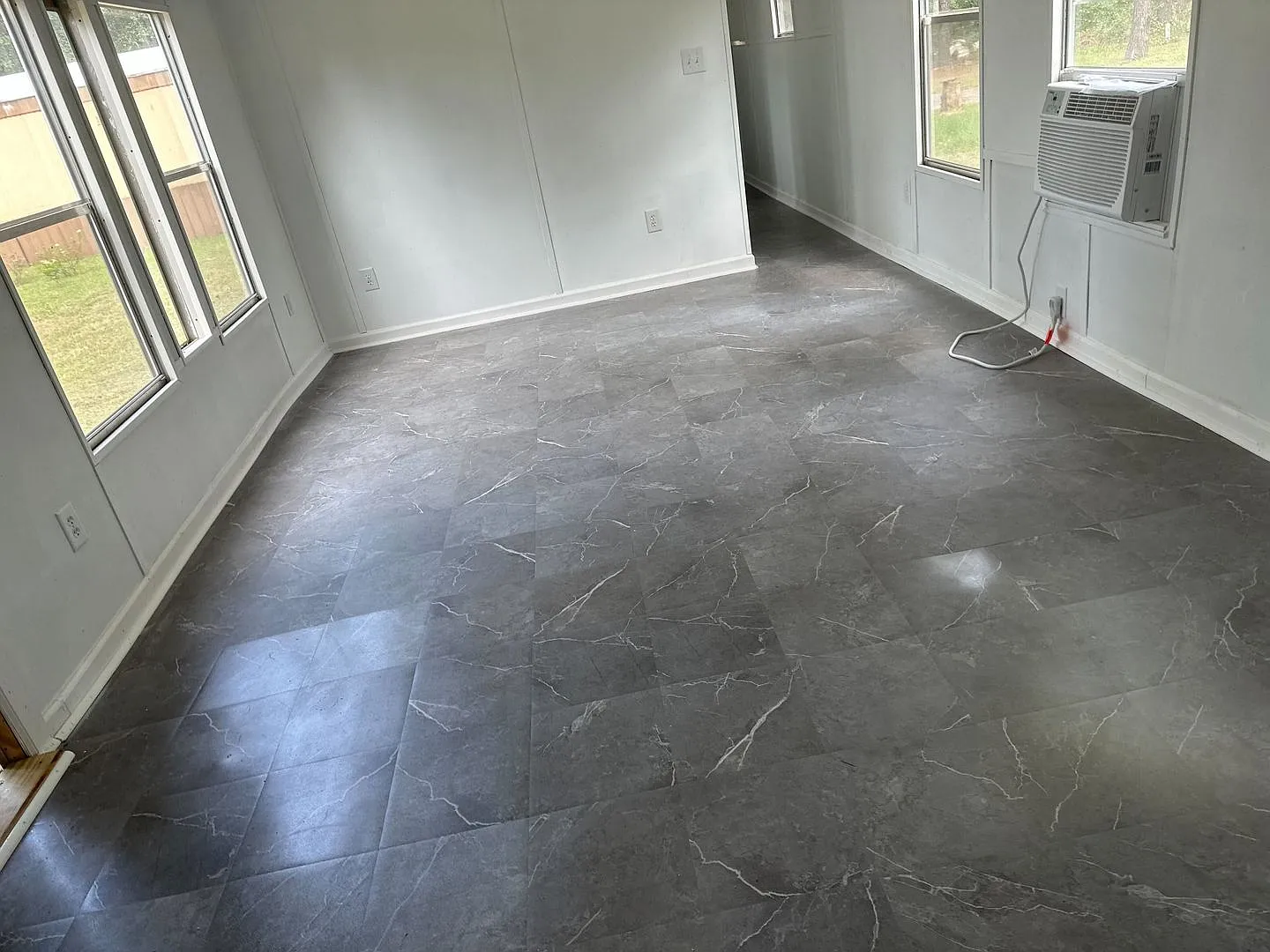 Section 8 Vouchers Apply Now! Rent this 2 Bedroom Home in Graniteville! — Photo 3