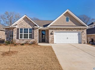 702 Ronnie Dr, Hartselle, AL 35640