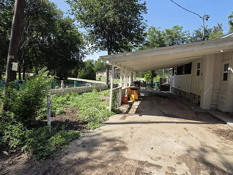 300 Kegley St — Photo 13