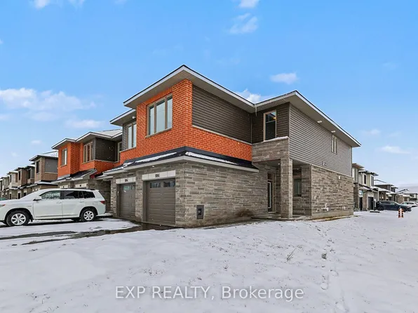 1186 Cope Dr, Ottawa, ON K2S 3C4