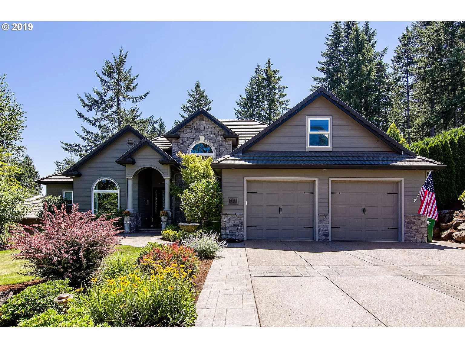 3259 Wintercreek Dr photo 1