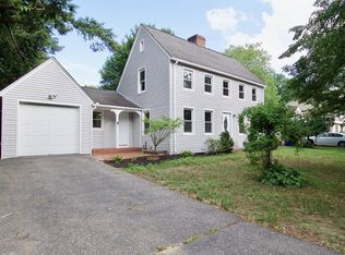 1617 Plumtree Rd, Springfield, MA 01119
