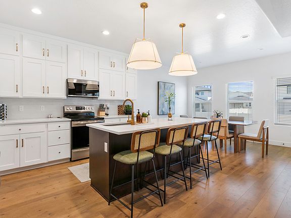 5th image of 3407 S Pinyon Ln