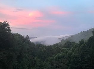 268 Greenleaf Dr, Waynesville, NC 28785