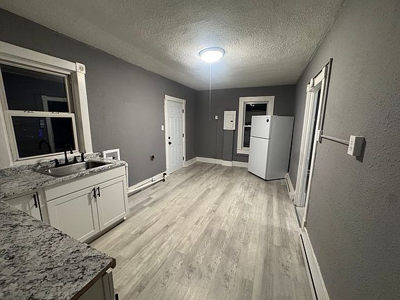 2nd image of 615-617 Fellows Ave