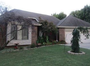 4328 S Oak Ave, Springfield, MO 65804