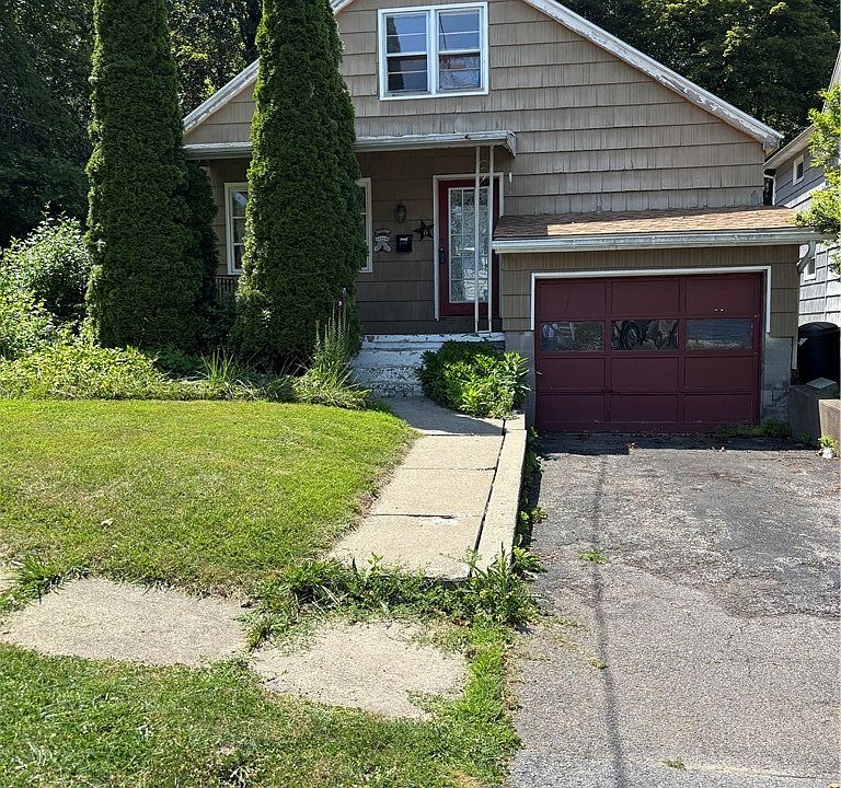 1st image of 206 Hastings Pl
