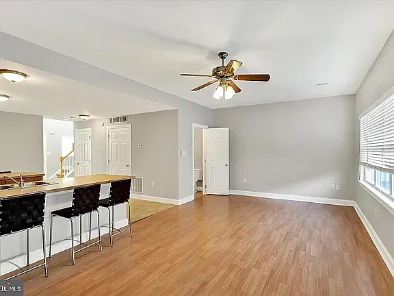204 Silk Dr — Photo 8